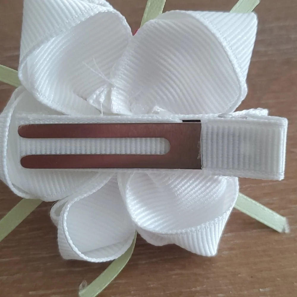 NWT Handcrafted Ribbon Rose Hair Clippies